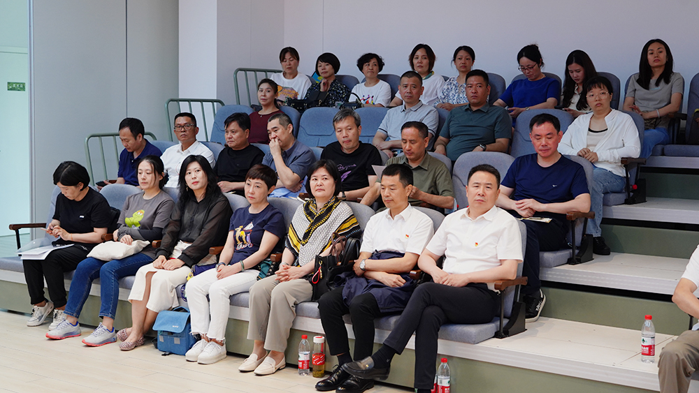8會議左邊.jpg